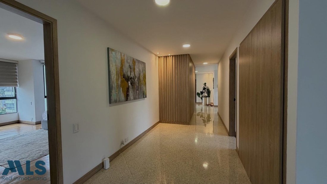 Apartment in Medellín, Antioquia, Colombia 5 - 18125864