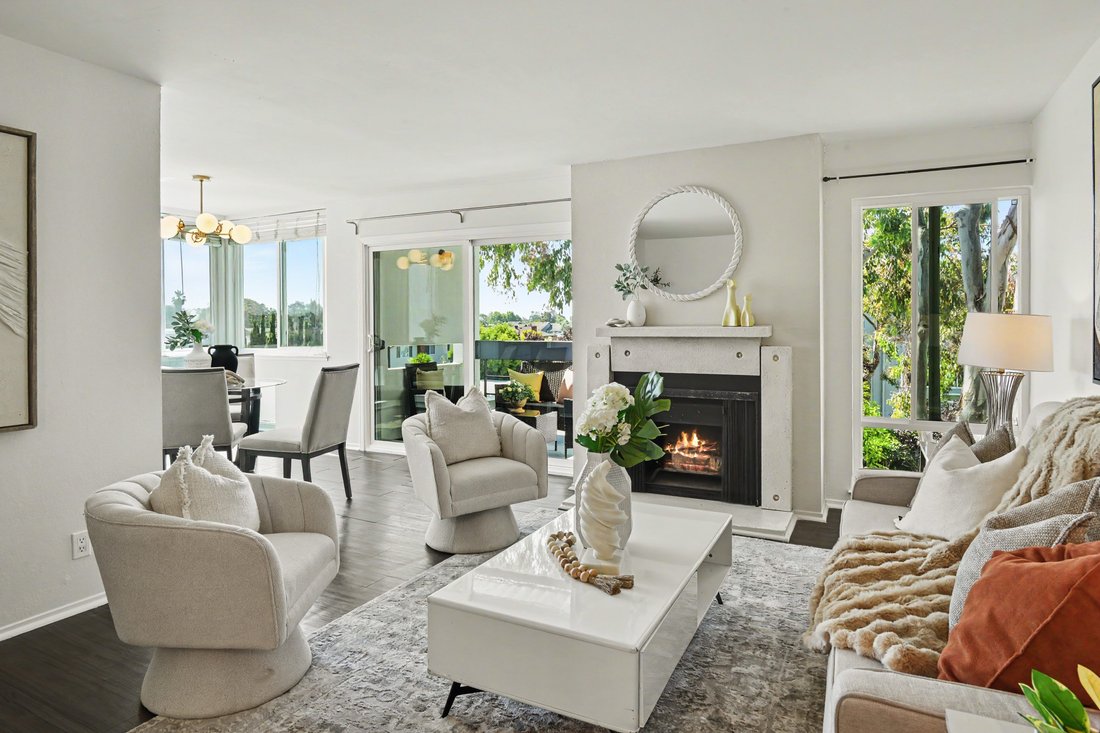 Condo in San Mateo, California, United States 2 - 18125832