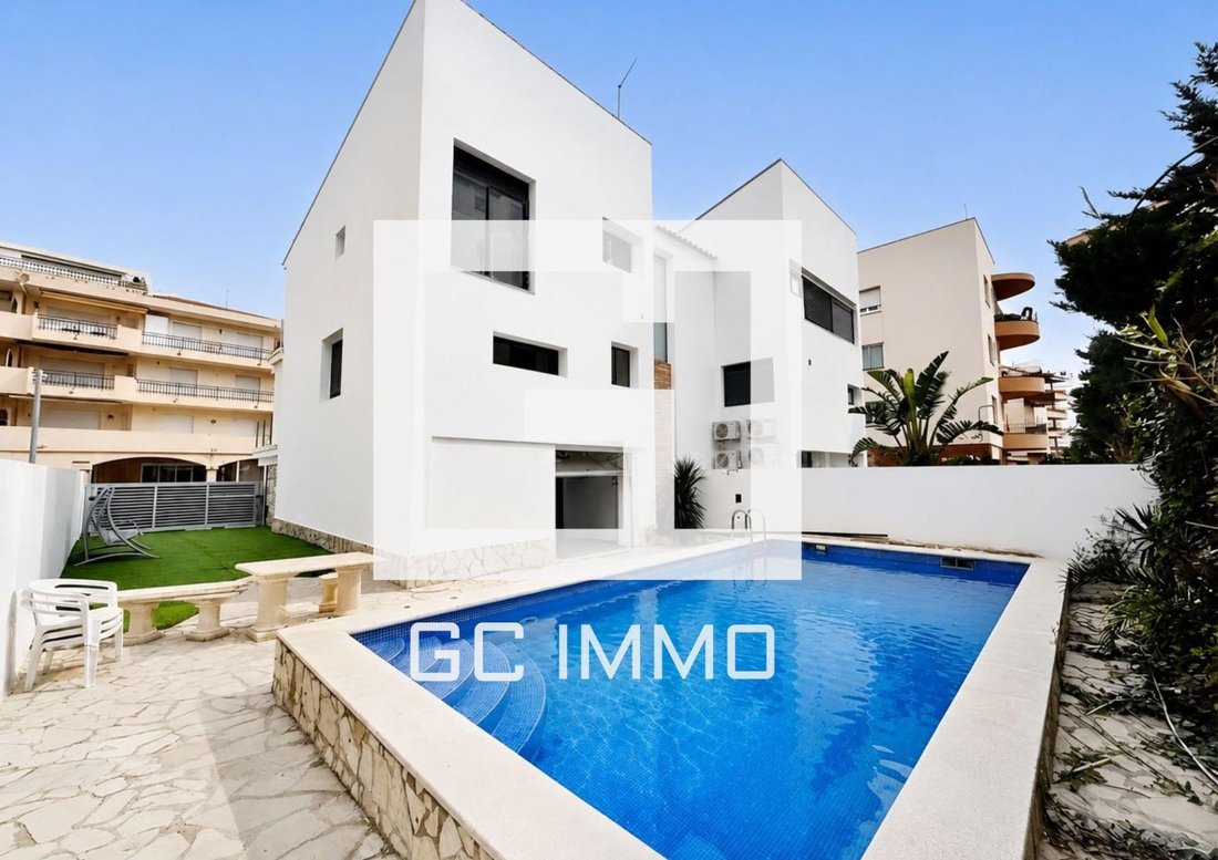 House in Roses, Catalonia, Spain 1 - 18125916