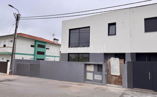 House in Serzedo e Perosinho, Porto District, Portugal 1