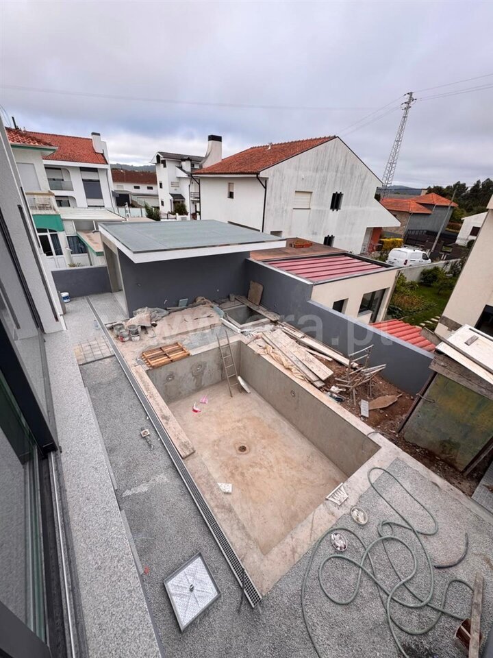 House in Serzedo e Perosinho, Porto District, Portugal 2 - 15897355