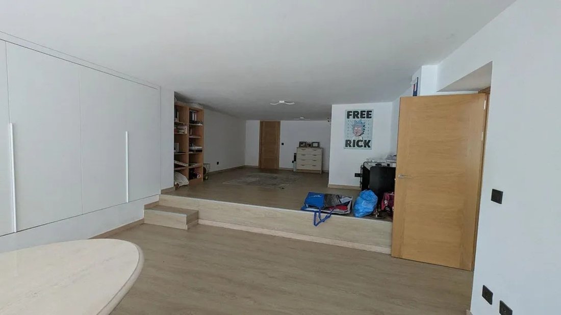Apartment in Escaldes-Engordany, Escaldes-Engordany, Andorra 2 - 18125799