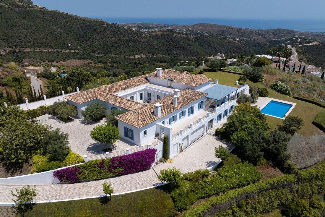 Villa in Benahavis, Andalusia, Spain 4 - 18126041