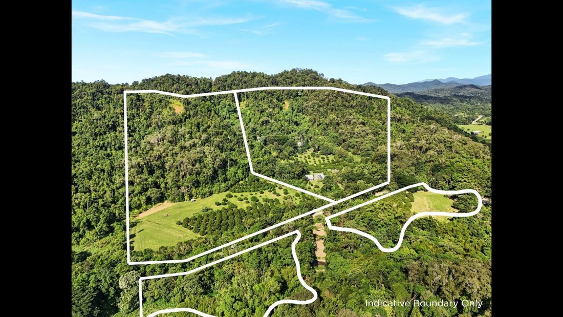 House in Whyanbeel, Queensland, Australia 3 - 18061130