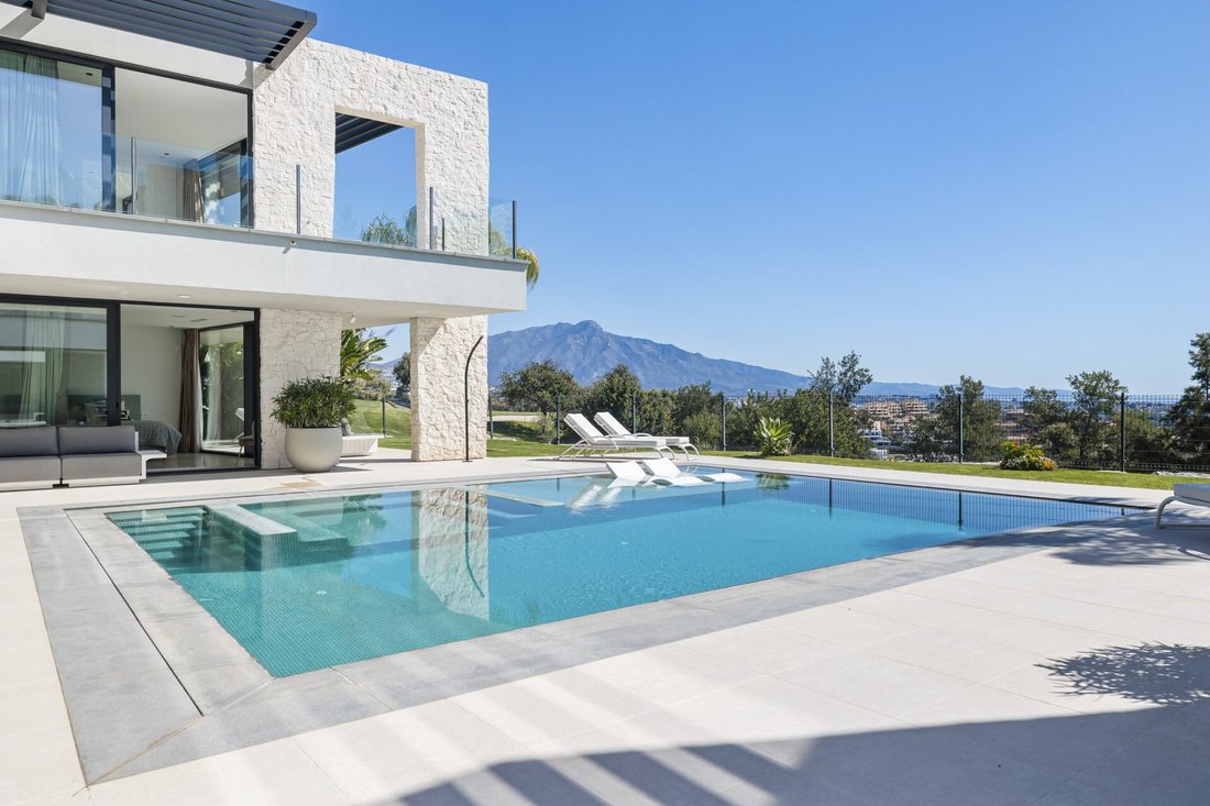 Villa in Benahavis, Andalusia, Spain 3 - 18126075