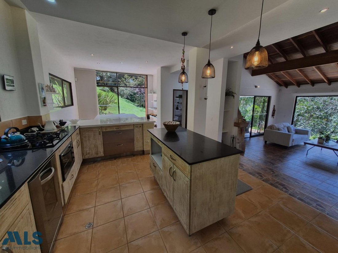 House in Envigado, Retiro, Colombia 3 - 18125790