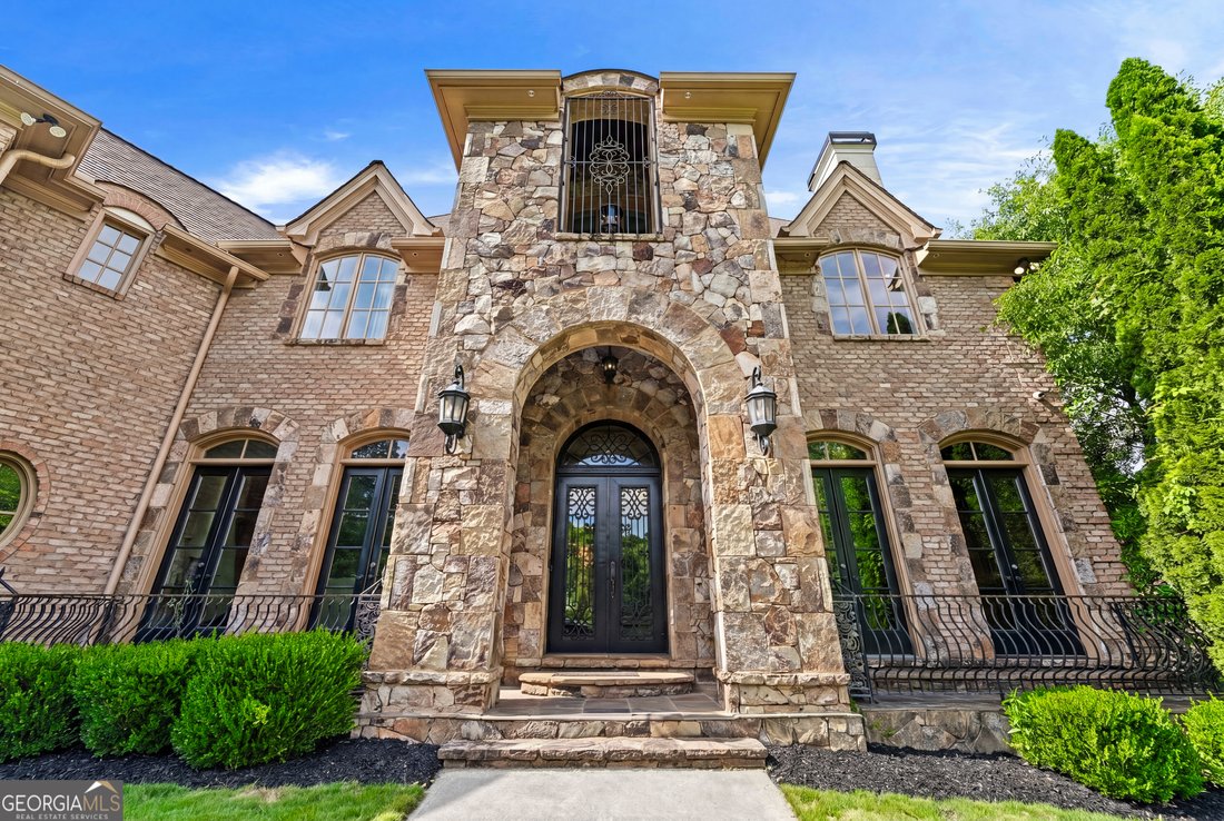 House in Sandy Springs, Georgia, United States 2 - 18125561