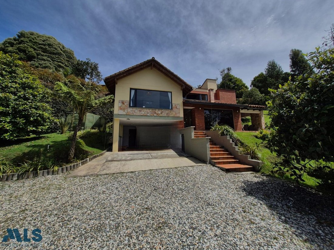 House in Envigado, Retiro, Colombia 1 - 18125790