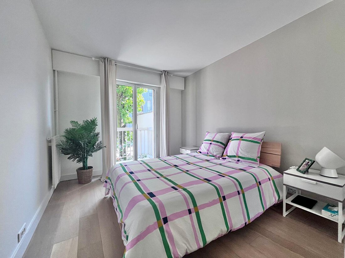 Apartment in Fontenay-sous-Bois, Ile-de-France, France 4 - 18125671