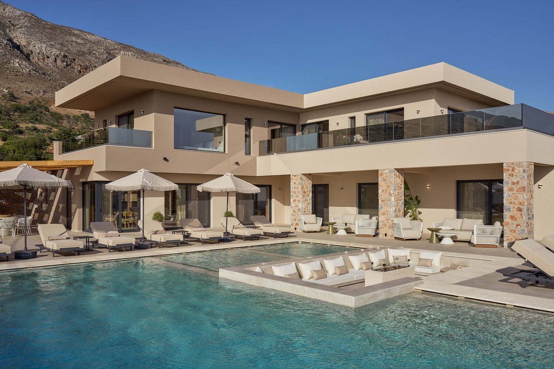 Villa in Crete, Greece 4 - 13667175