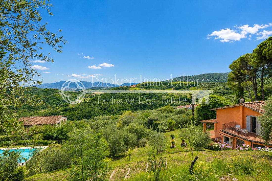 Villa in Historic Center, Lucca, Tuscany 2 - 18126099