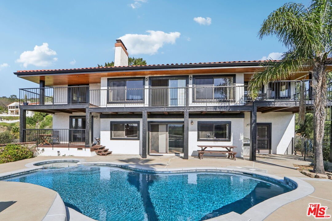 House in Thousand Oaks, California, United States 1 - 18126312