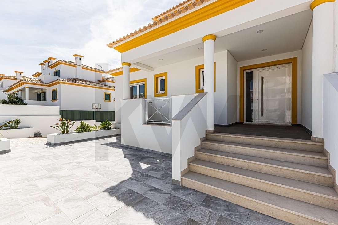 Townhouse in Olhos de Agua, Algarve, Portugal 5 - 18126145