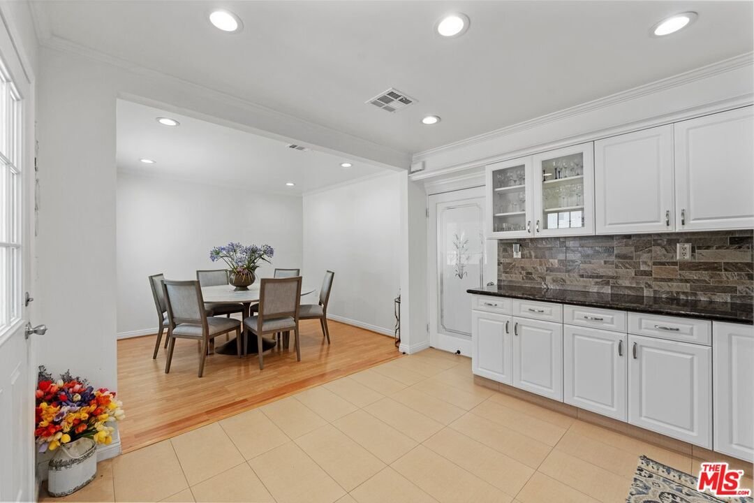 House in Altadena, California, United States 4 - 18126317