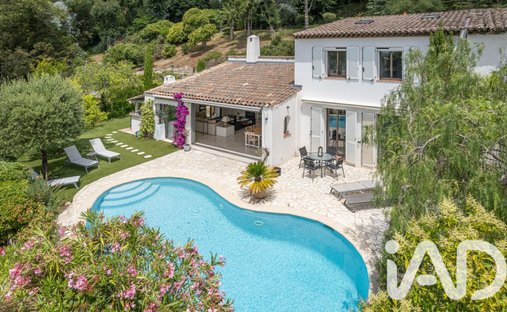 Maison à Vaug, Villeneuve-Loubet, France 1