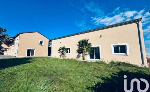 House in Mailly-Champagne, Grand Est, France 1