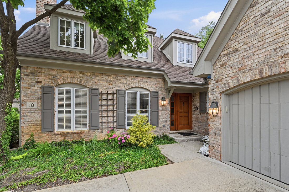 Villa in Burr Ridge, Illinois, United States 2 - 18126221
