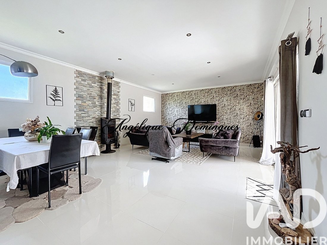 House in Mezieres-sur-Seine, Ile-de-France, France 5 - 17462373