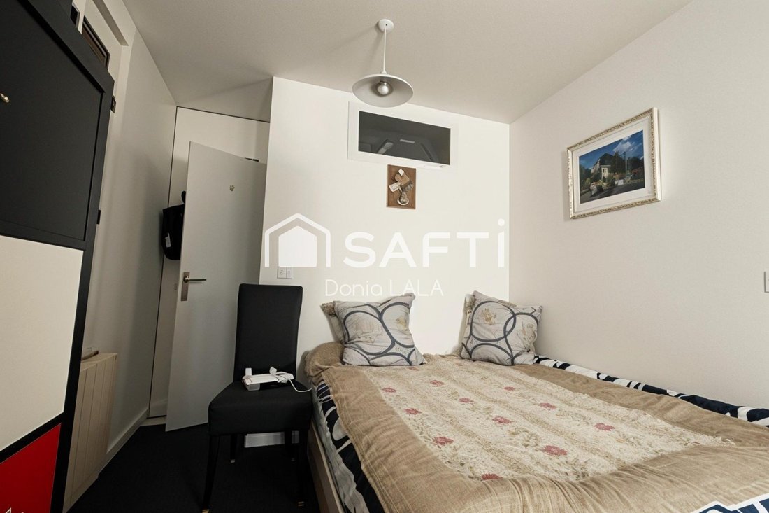 Creteil, Ile-de-France, France 4 - 18126920
