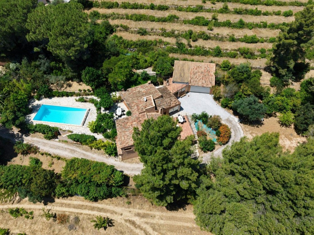 House in Bandol, Provence-Alpes-Côte d'Azur, France 1 - 17785839