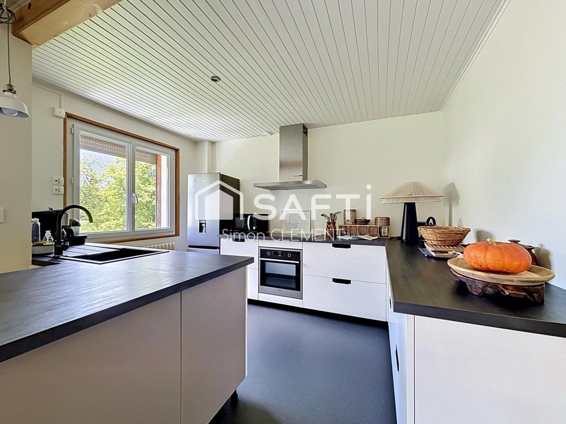 House in Lamoura, Bourgogne – Franche-Comté, France 3 - 18126903