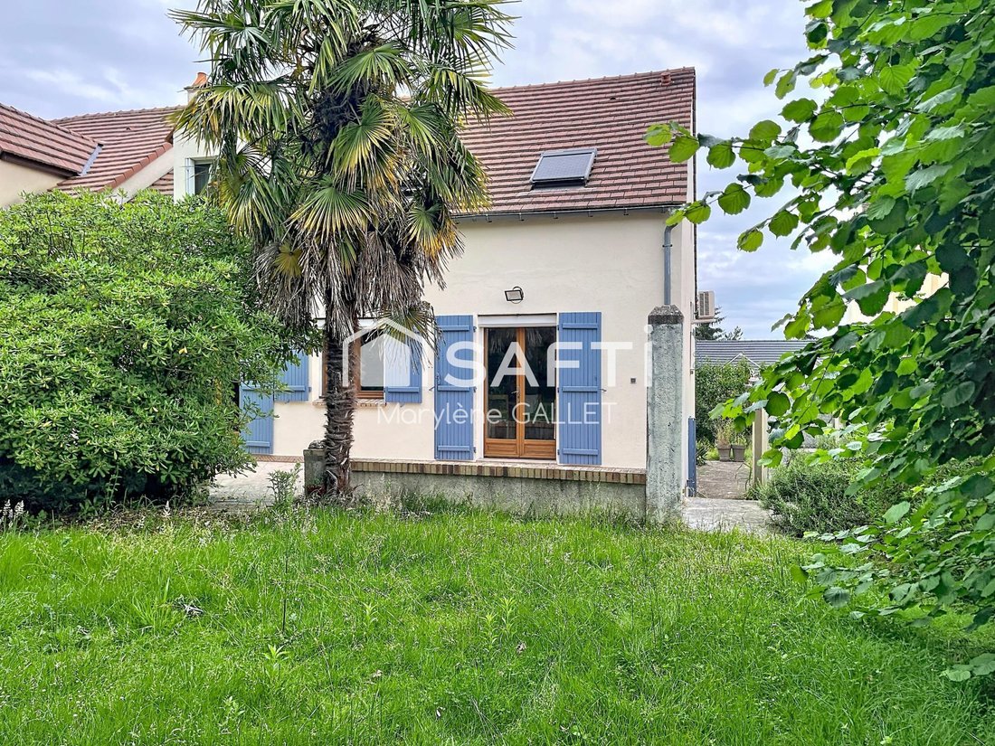 House in Orgeval, Ile-de-France, France 2 - 16416516