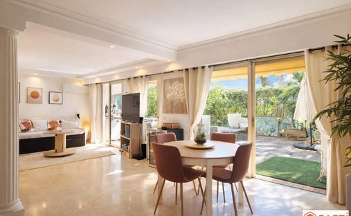 Apartment in Maurice Jeanpierre, Le Cannet, France 1