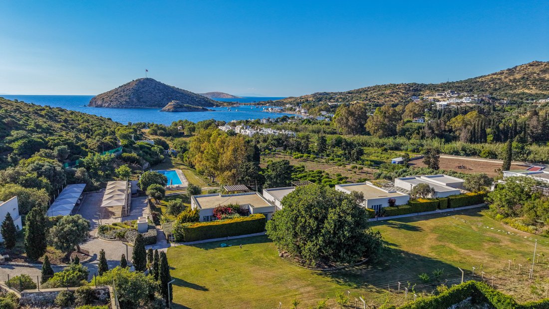 Apartment in Gümüşlük Limanı Plajı, Muğla, Turkey 4 - 18126751