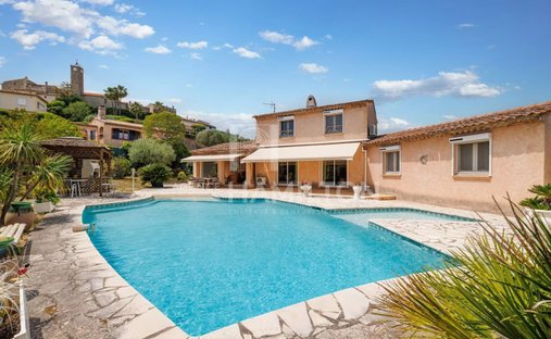 Villa in Grasse, Provence-Alpes-Côte d'Azur, France 1
