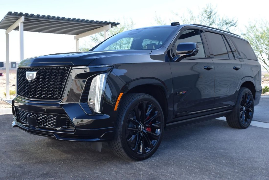 Suv in Las Vegas, NV, United States 2 - 18126565