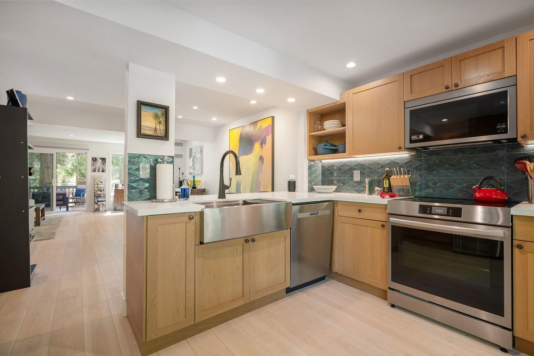Condo in Incline Village, Nevada, United States 2 - 18126685