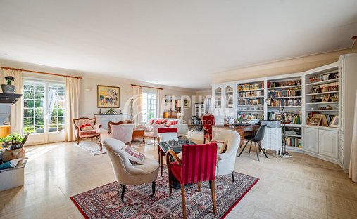 Villa in La Plaine-sur-Mer, Pays de la Loire, France 1