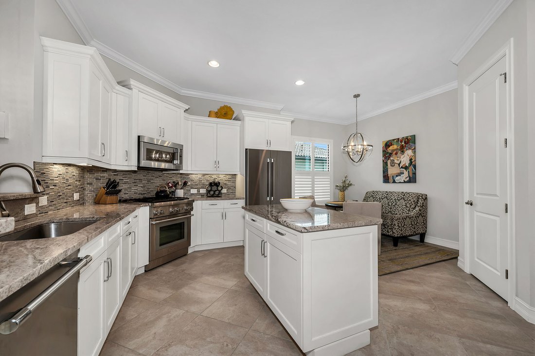 House in Naples, Florida, United States 3 - 18126744