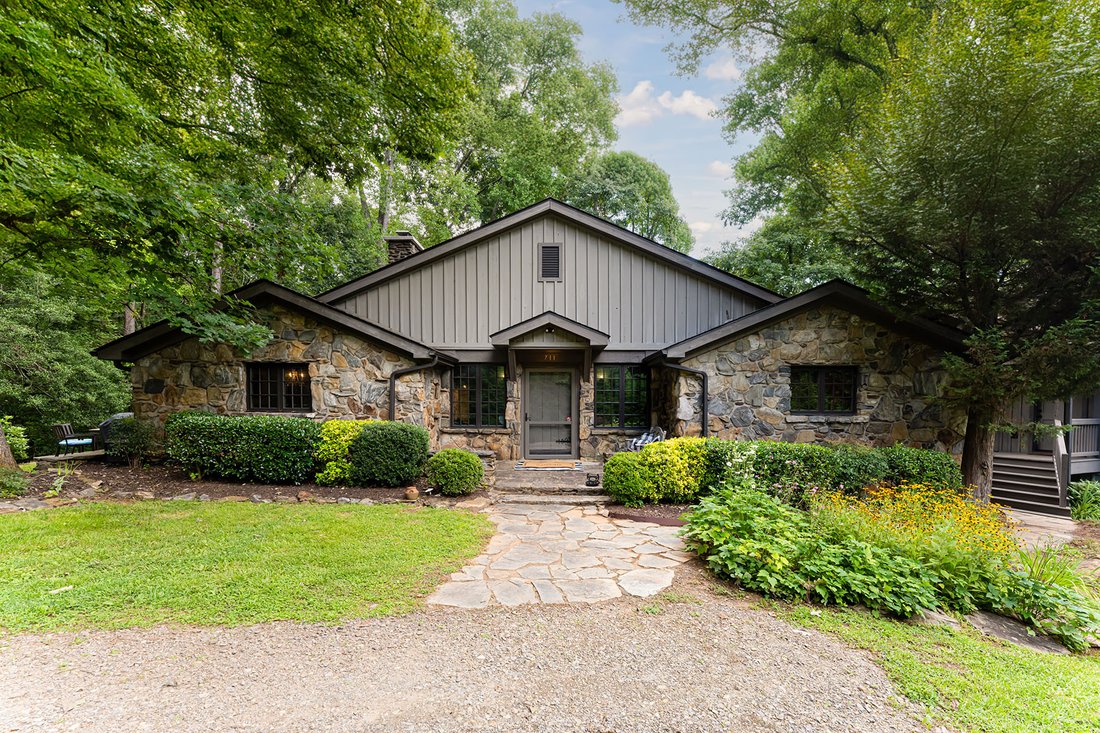 House in Asheville, North Carolina, United States 1 - 18126747