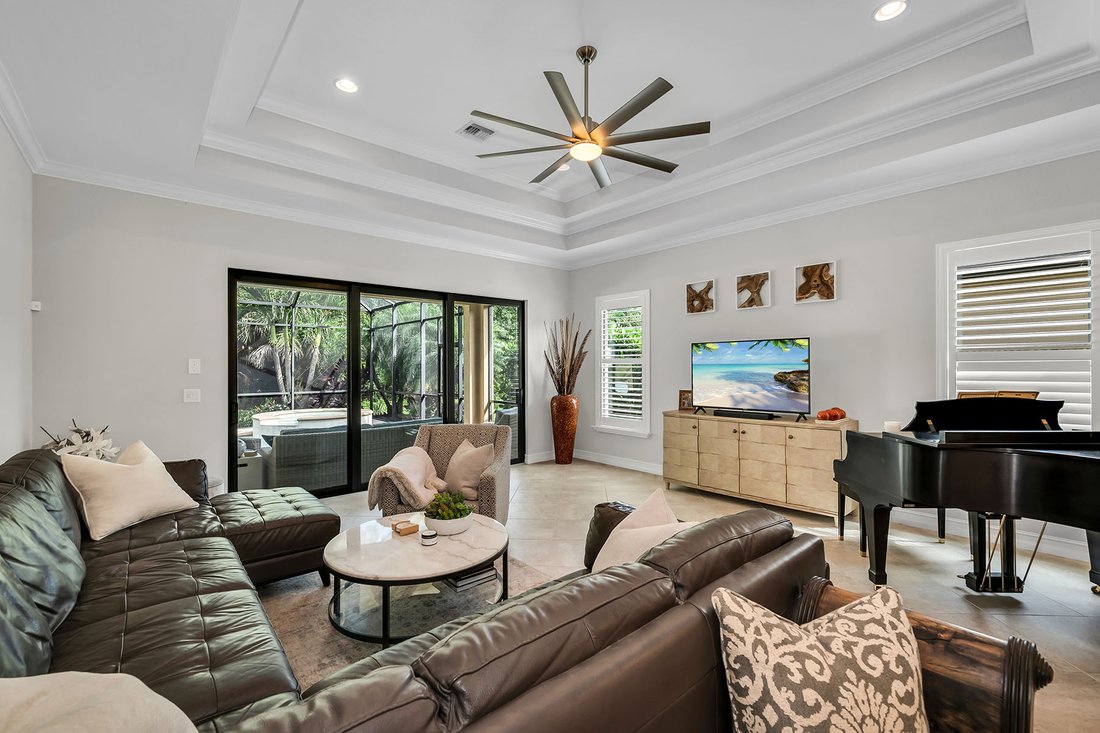 House in Naples, Florida, United States 4 - 18126744