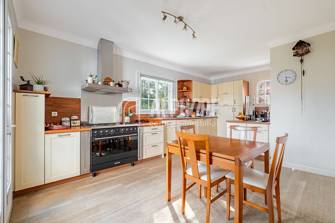 Villa in La Plaine-sur-Mer, Pays de la Loire, France 4 - 17405719