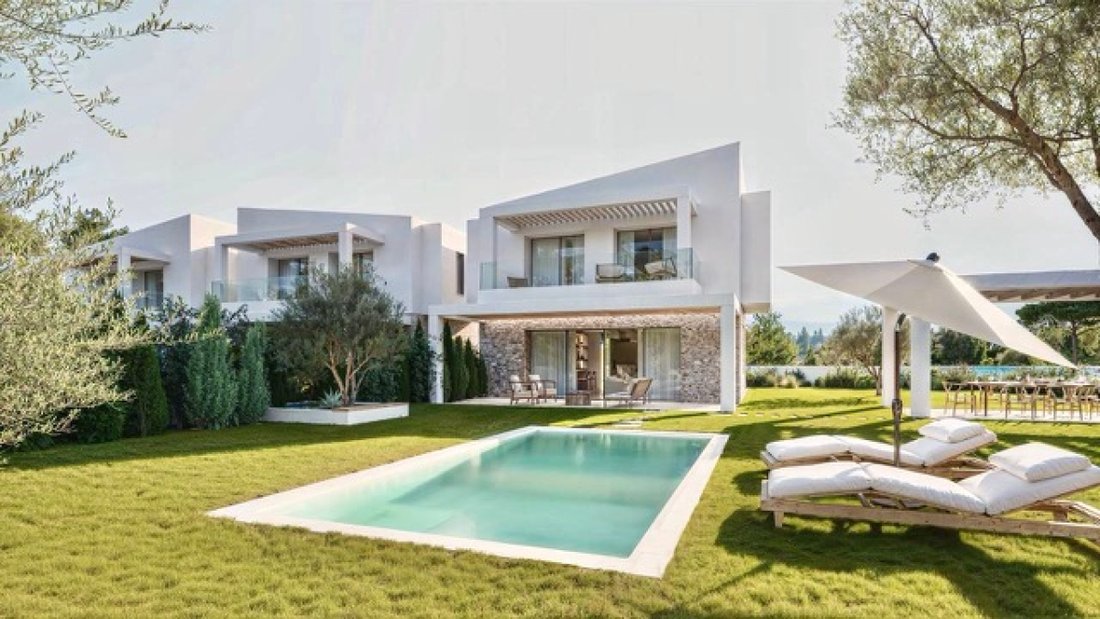 Villa in Pallini Municipal Unit, Macedonia and Thrace, Greece 1 - 18126629