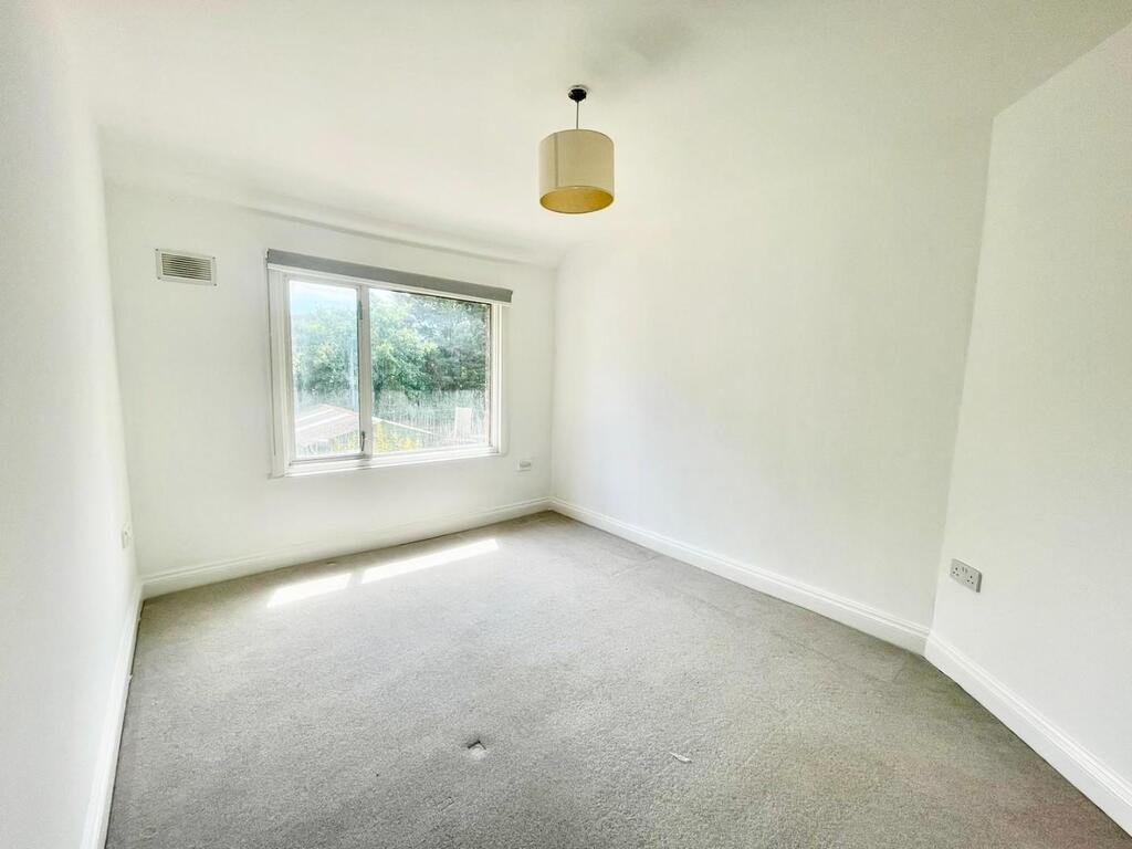 House in Elthorne Heights, Ealing, England 5 - 18126622