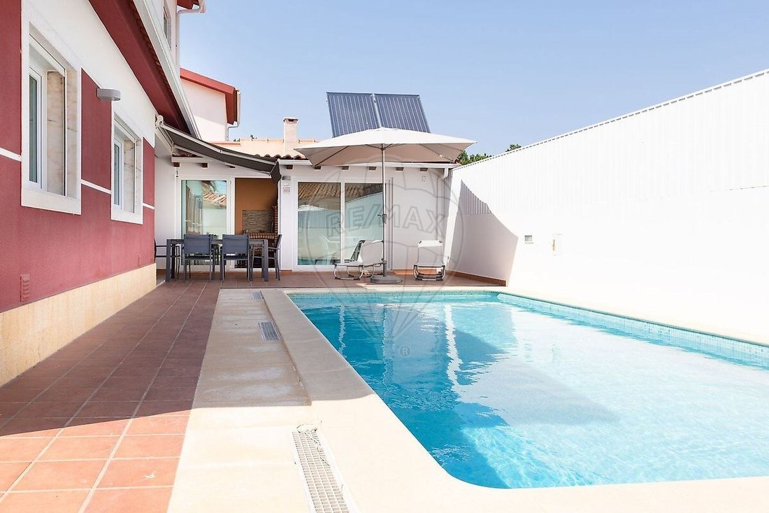 Villa in Silveira, Lisbon, Portugal 1 - 18126756