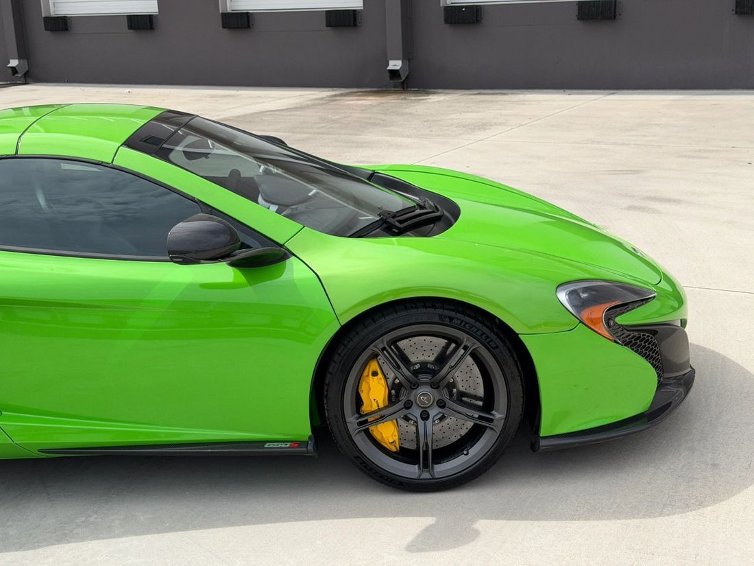 Cabriolet in Hollywood, FL, United States 5 - 18126658