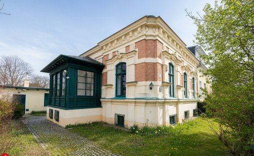Villa in Mödling, Lower Austria, Austria 1
