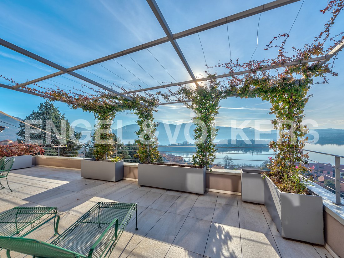 Villa in Civate, Lombardy, Italy 1 - 18126862