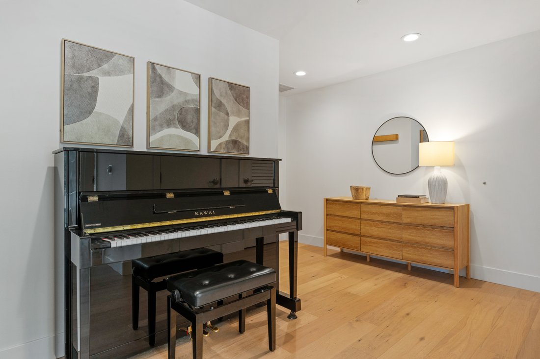 Condo in San Diego, California, United States 5 - 18127132
