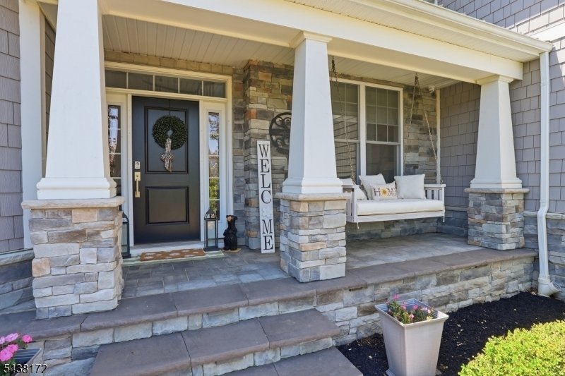 House in Lincroft, New Jersey, United States 4 - 18126870