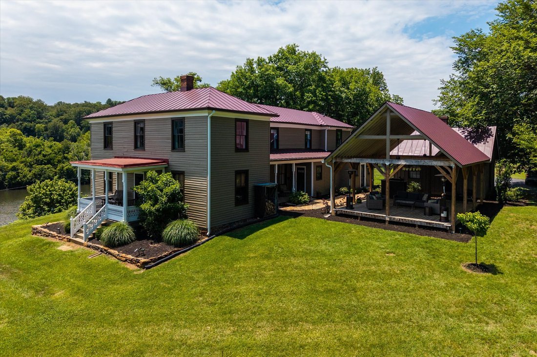 Madison Heights, Virginia, United States 1 - 18126993