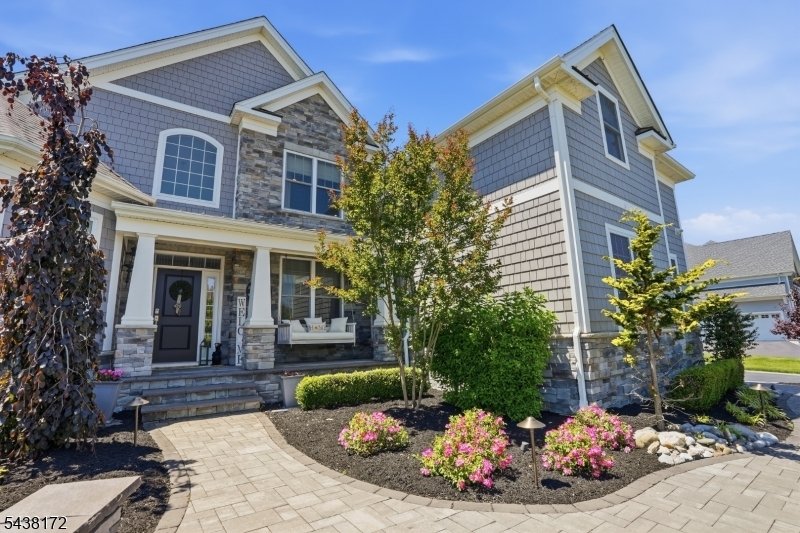 House in Lincroft, New Jersey, United States 3 - 18126870