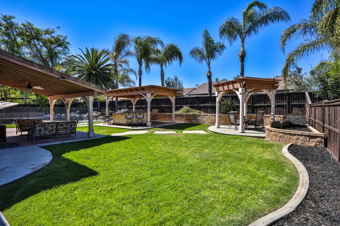 Winchester, California, United States 5 - 18127005