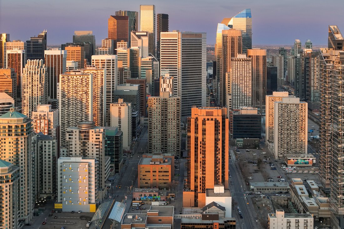 Condo in Calgary, Alberta, Canada 1 - 18127141