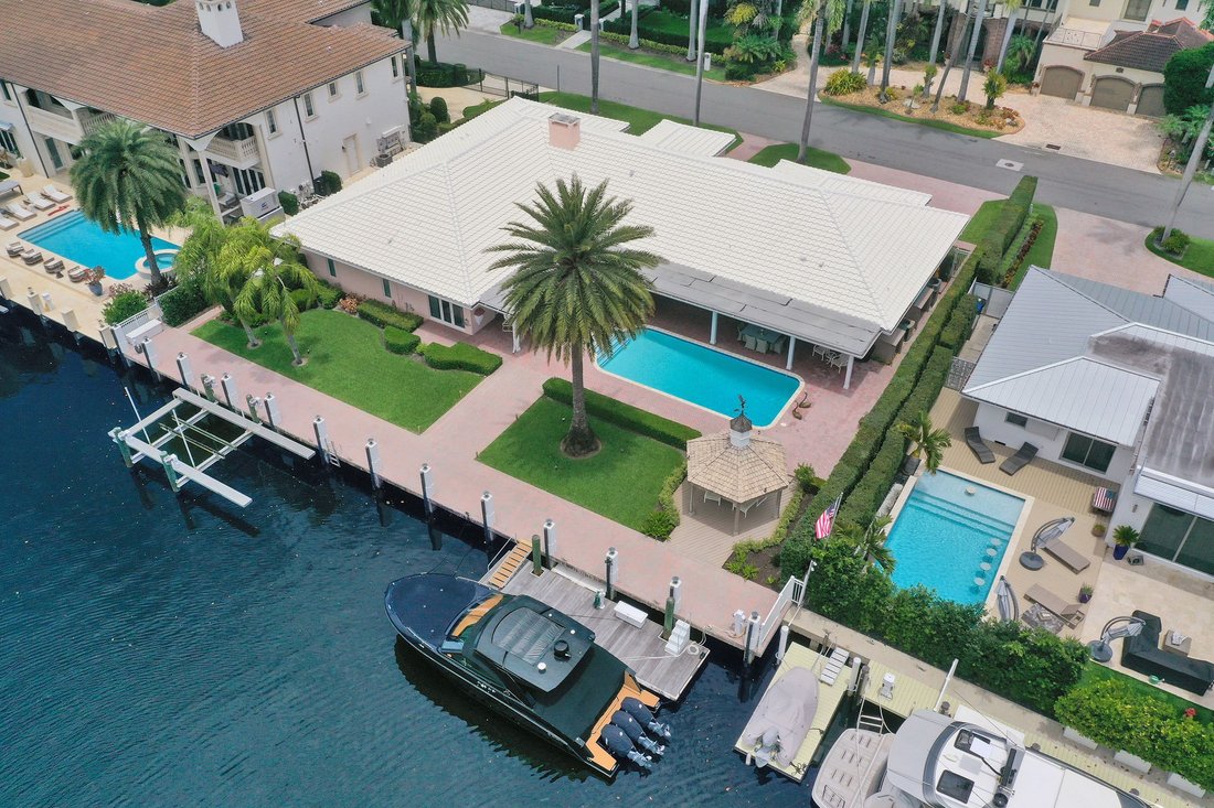 Fort Lauderdale, Florida, United States 1 - 18127002
