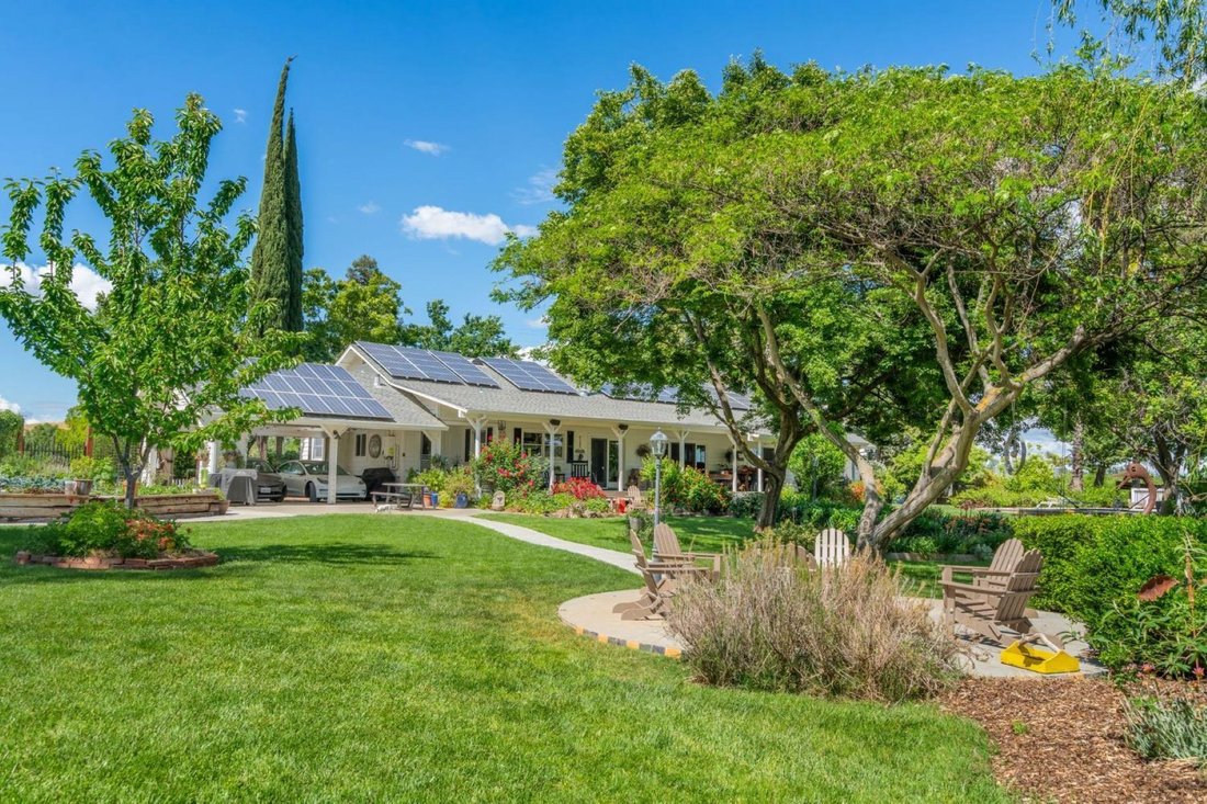 Esparto, California, United States 4 - 18127128